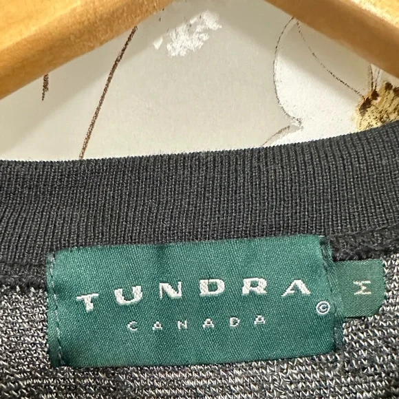 VTG Tundra Men's Blue/Black Geometric Sweater M - Picture 3 of 7